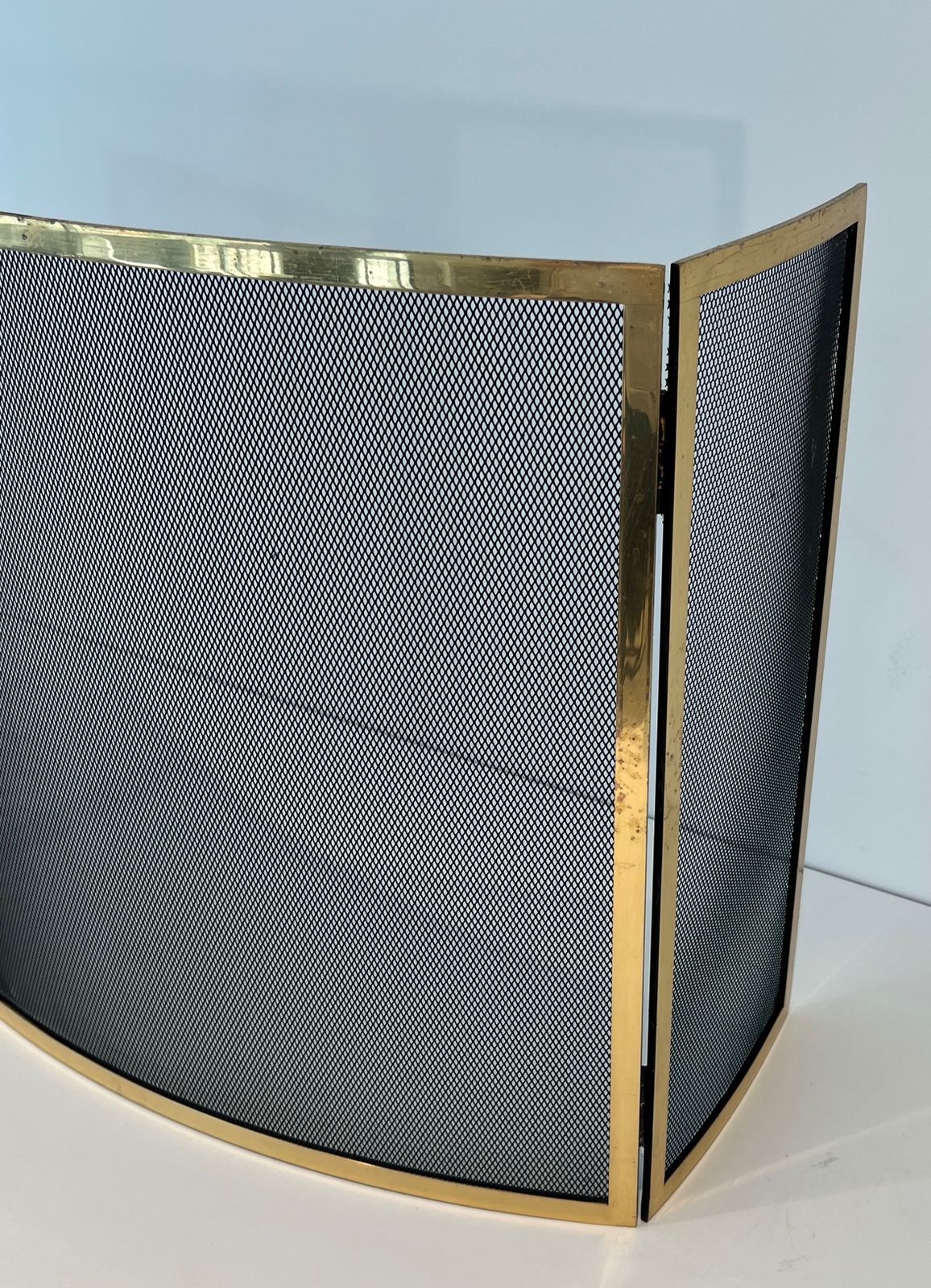 Curved Brass Firewall And Wire Mesh photo buy