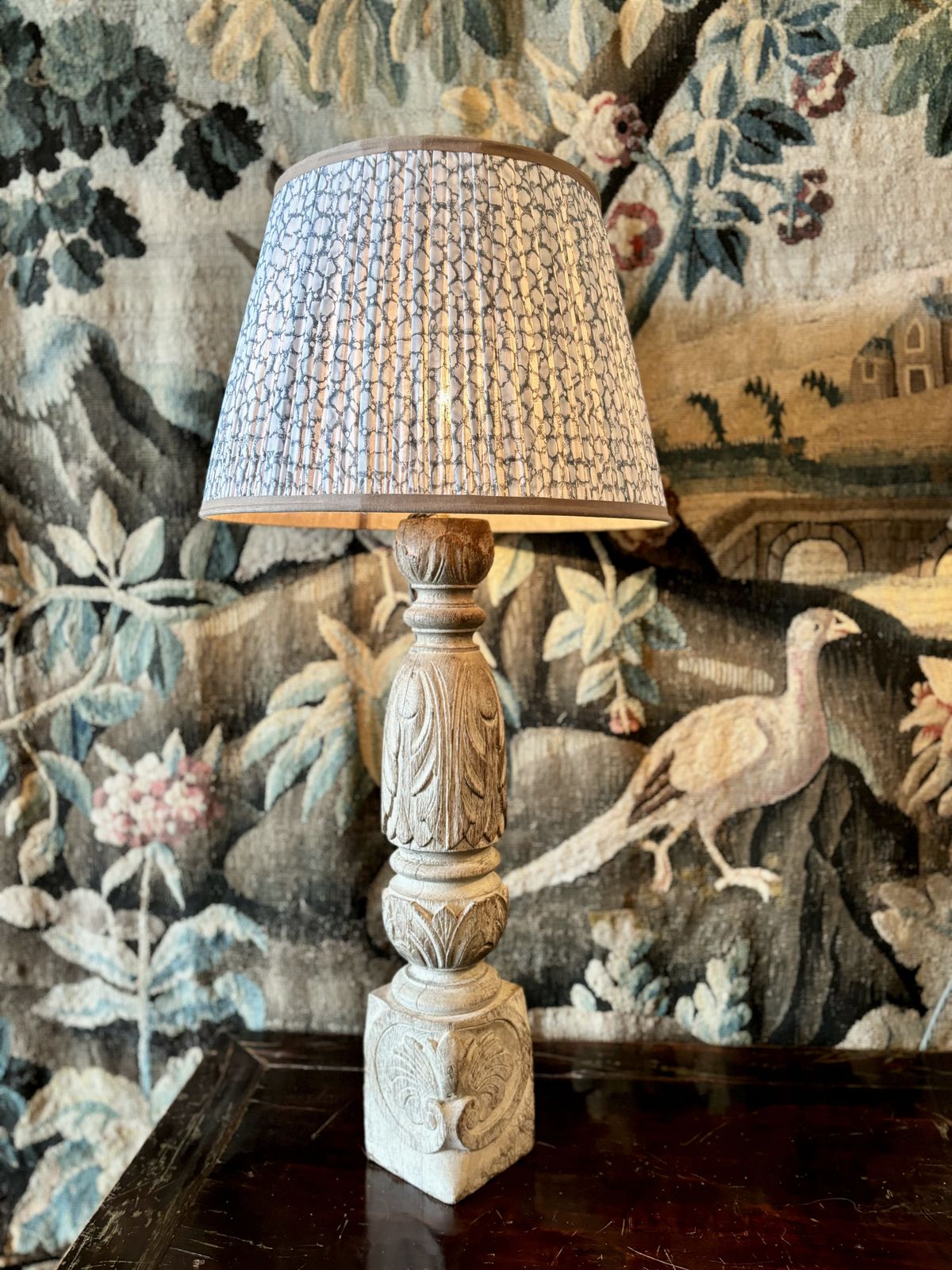 photo vinterior Pair Of Carved Oak Lamp Bases
