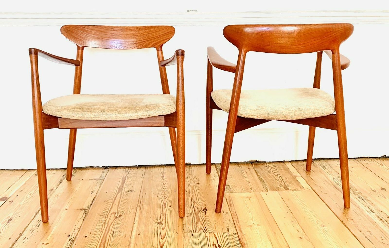Excellent Set Of Six Harry østergaard Teak Model 59 Dining Chairs With 2 Carvers photo furniture