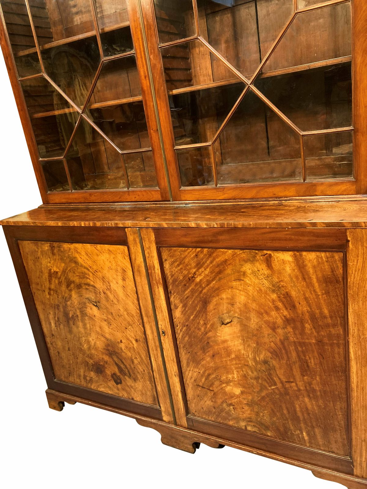 A Large English George III Mahogany Bookcase photo Furniture