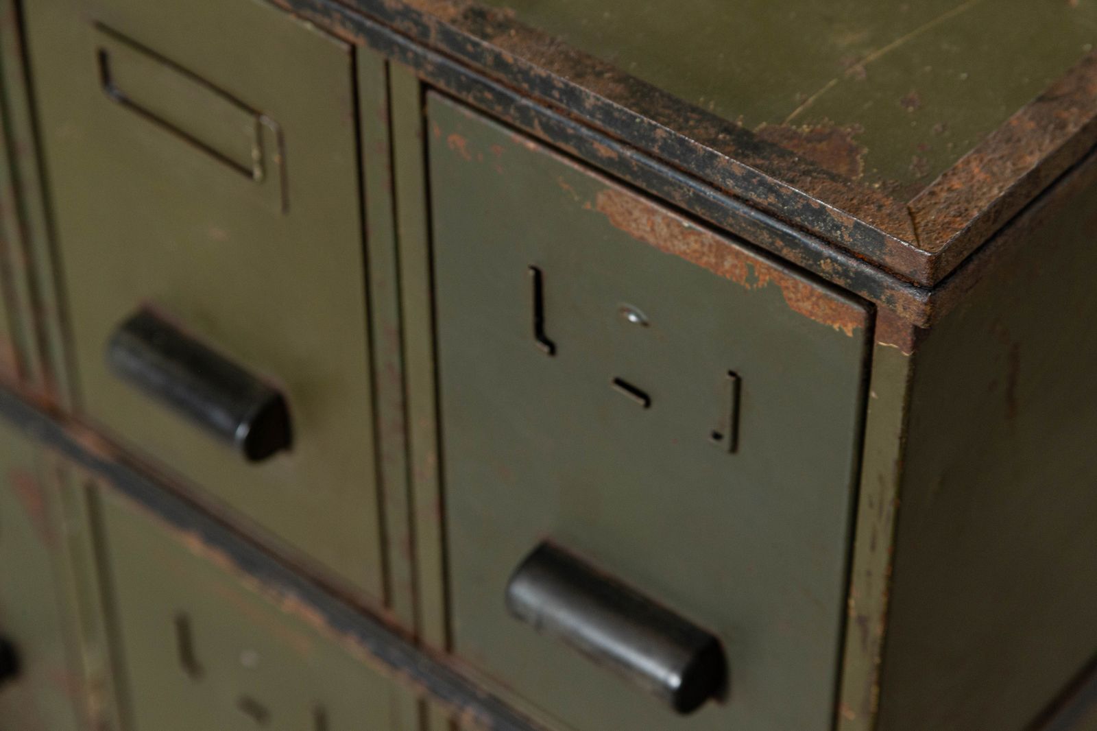 English Sectional Filing Chest photo vinterior