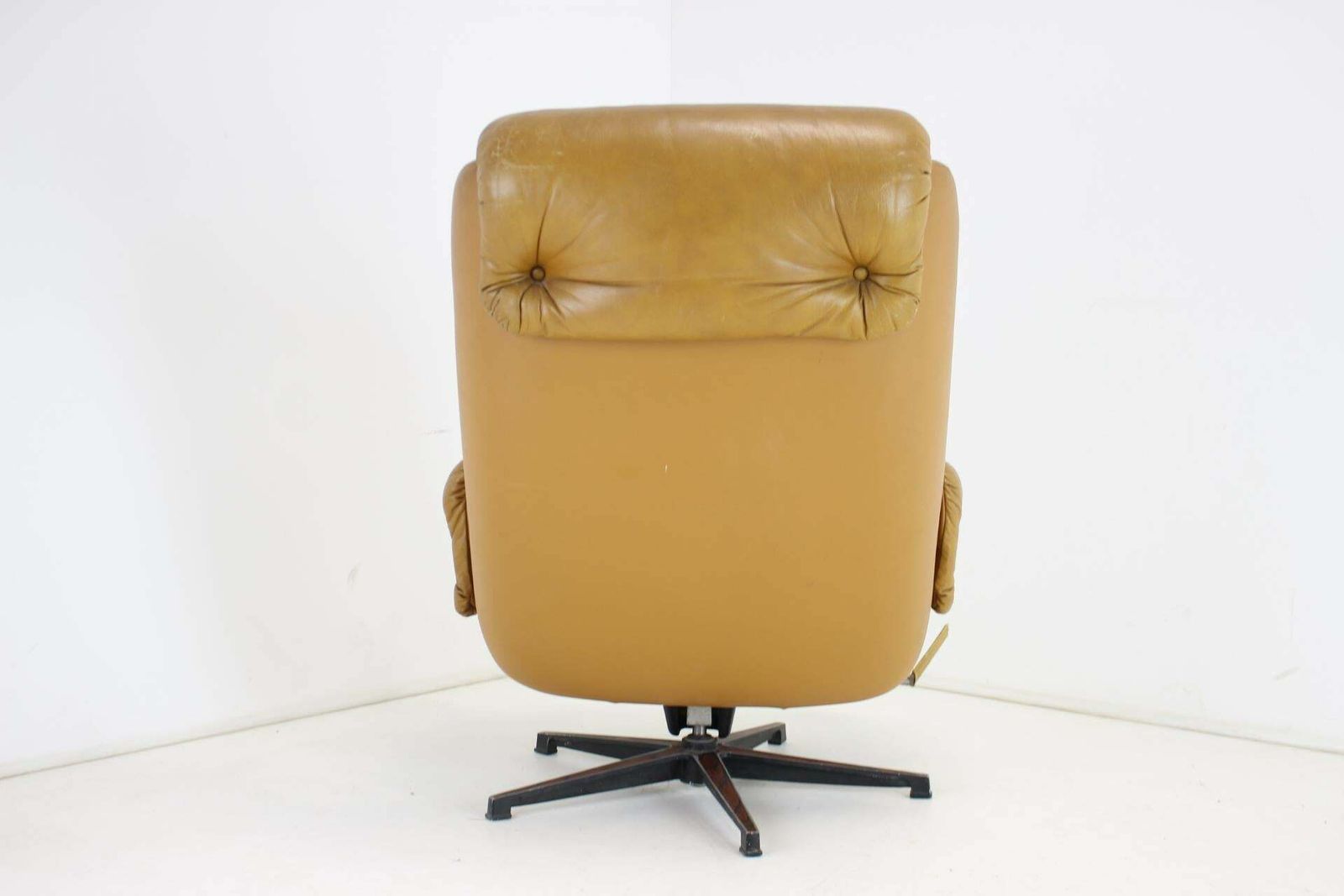 Midcentury Swivel Leather Armchair, Peem, Finland, 1970s photo Furniture