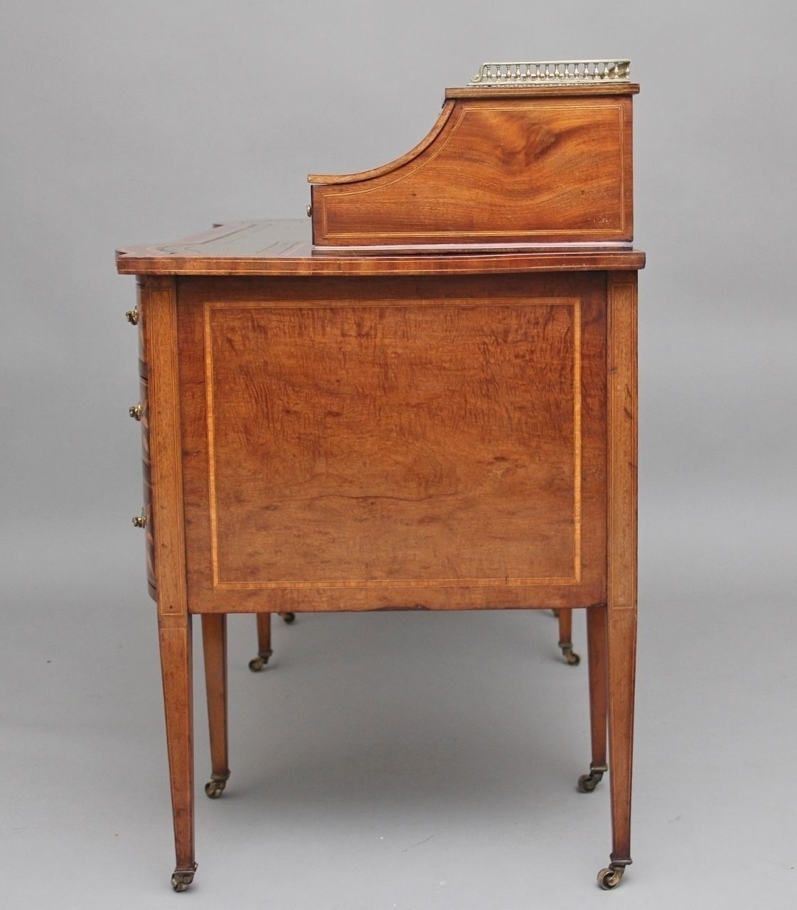photo furniture 19th Century Inlaid Mahogany Desk