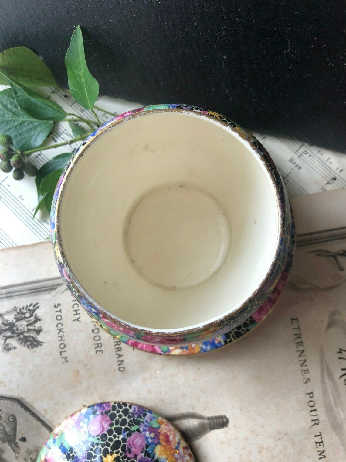 photo furniture Grimwades Royal Winton 'Hazel' Chintz Preserve Pot With Lid And Attached Saucer C1935
