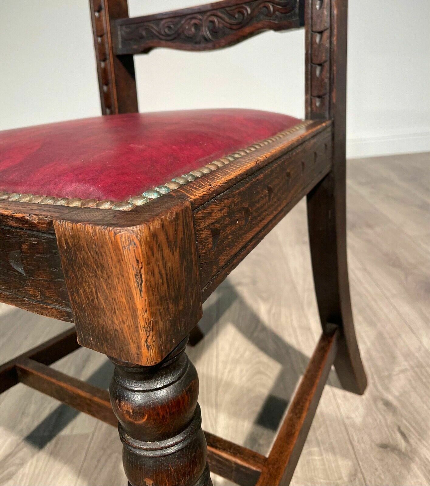 photo furniture 20th Century Pair Of Carved Bedroom Chairs / Hall Chairs In Oak