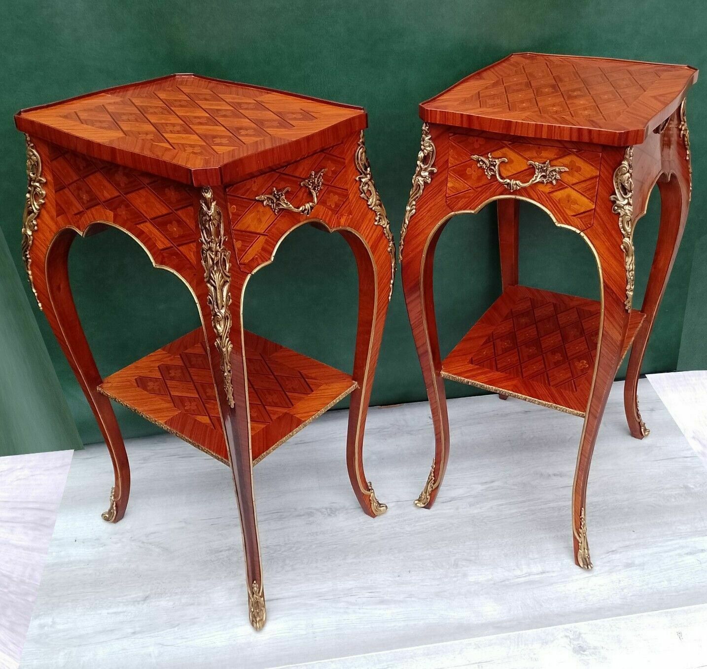 Pair Antique Revival French Empire Ormolu Kingwood Bedside Nightstands Side End Lamp Tables