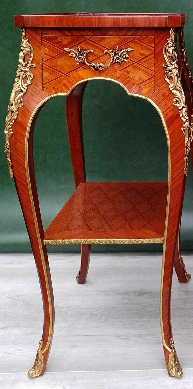 photo vinterior Antique Early 20th Century French Empire Ormolu And Kingwood Inlaid Lamp Table