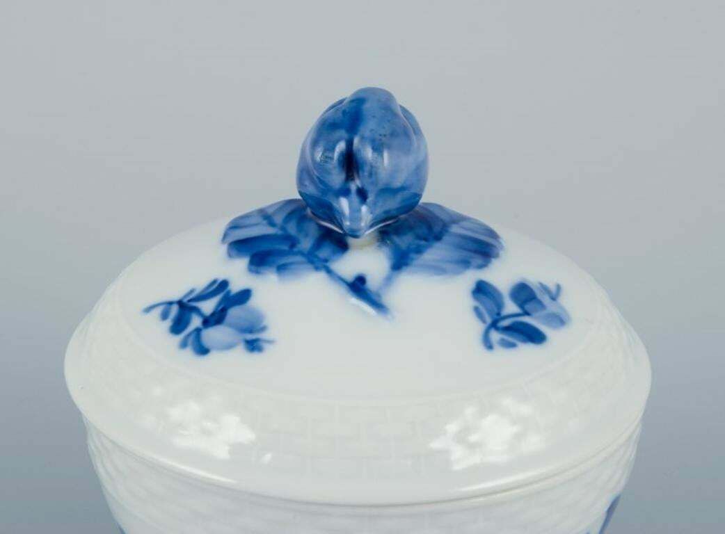 Royal Copenhagen Blue Flower Braided. Sugar Bowl And Bouillon Cup In Porcelain. photo Home Decor