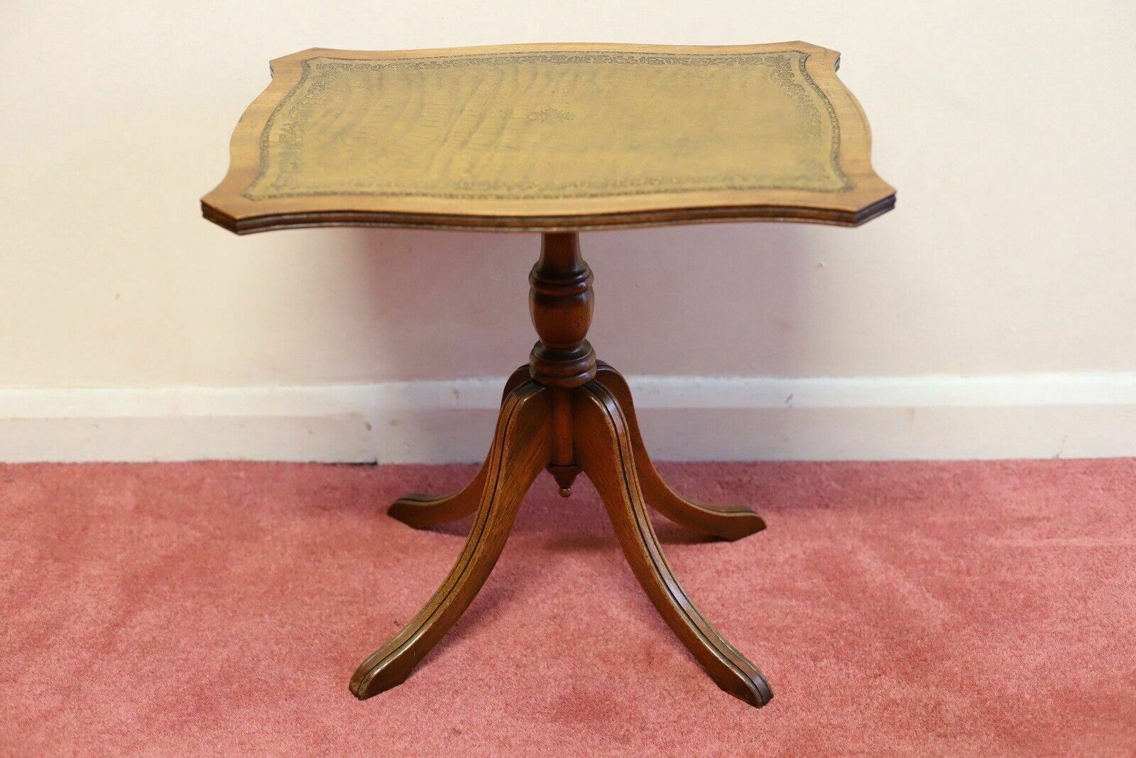 Bevan Funnell Reprodux Lovely Mahogany Tilt Top Occasional Table photo for sale