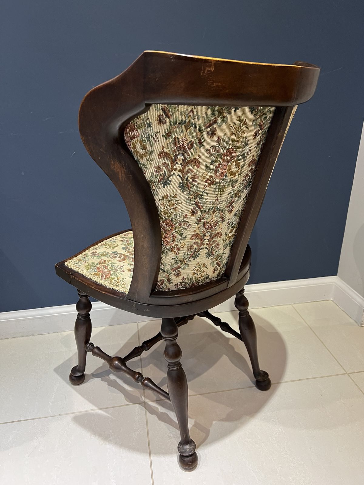 19th Century Arts And Crafts Curved Wingback Chair photo vinterior