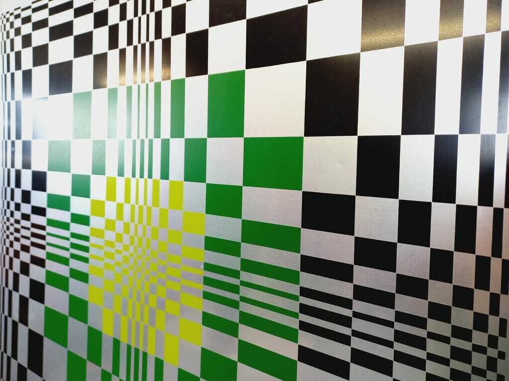Kunst Nieuw | Zeefdruk Op Aluminium In Kinetisch Dambordpatroon, Gesigneerd Locof photo