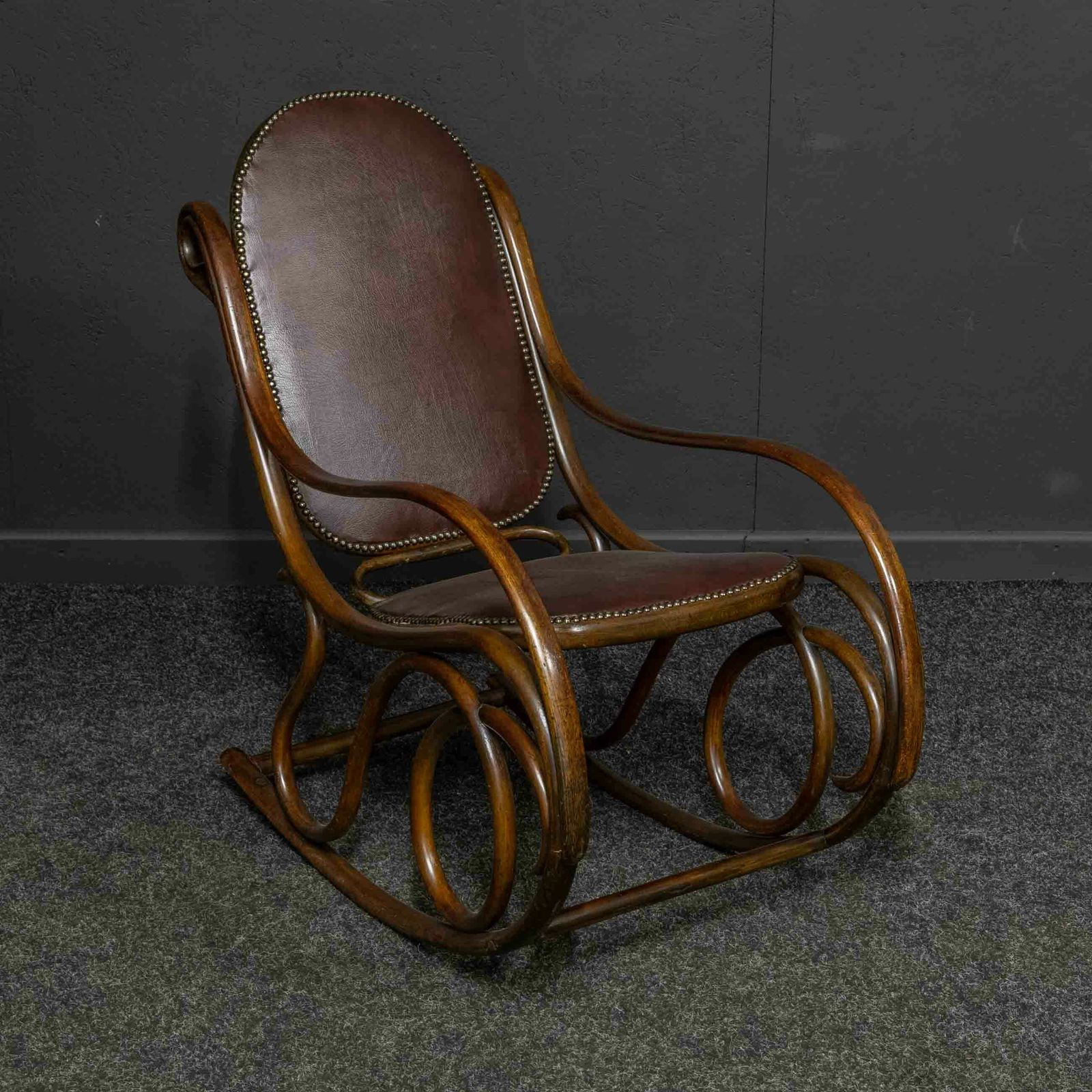 Thonet Rocking Chair photo Furniture