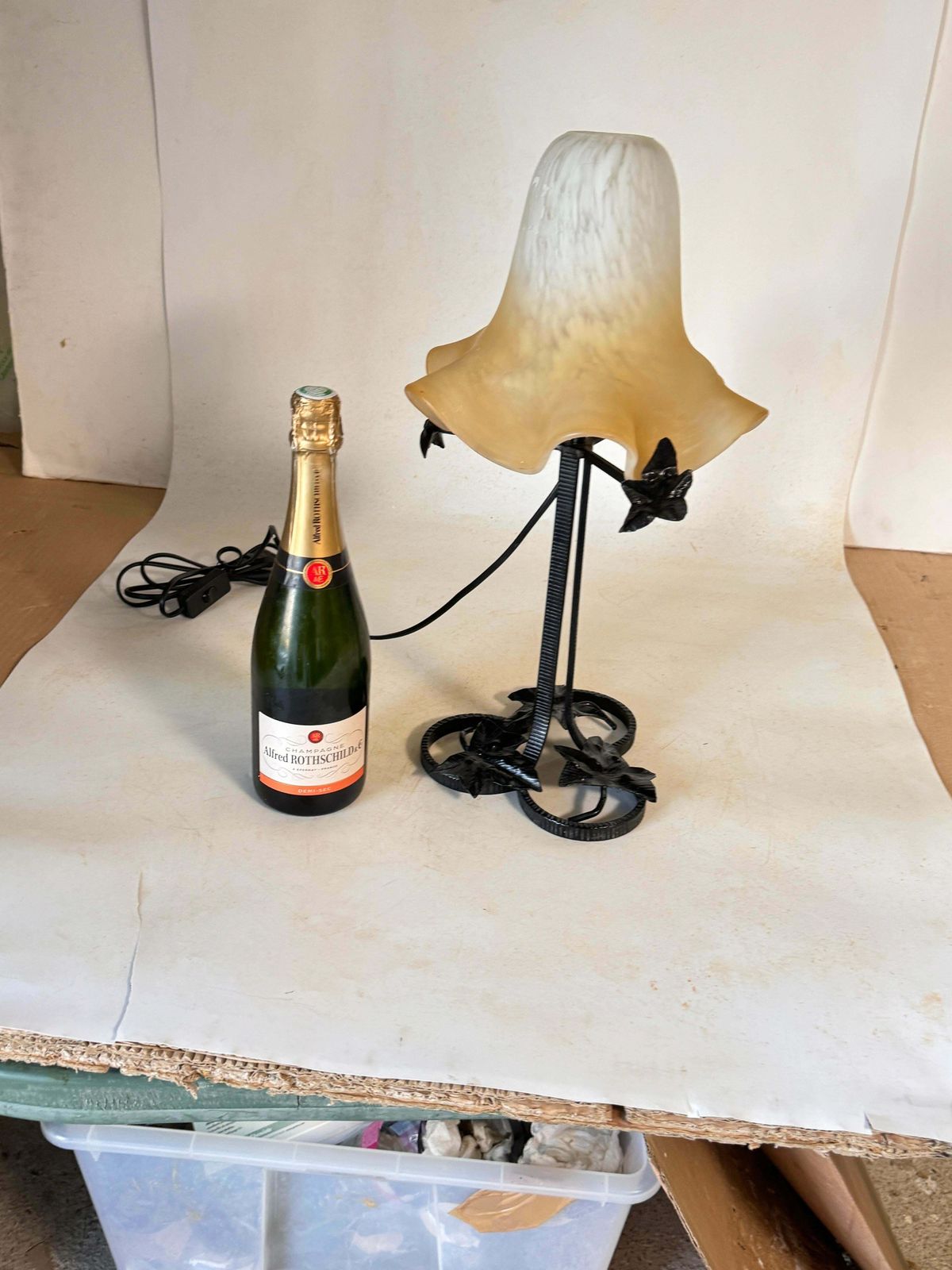 366.0 French Art Deco Table Lamp Hammered Iron France 20th Daum Style Pâte De Verre photo