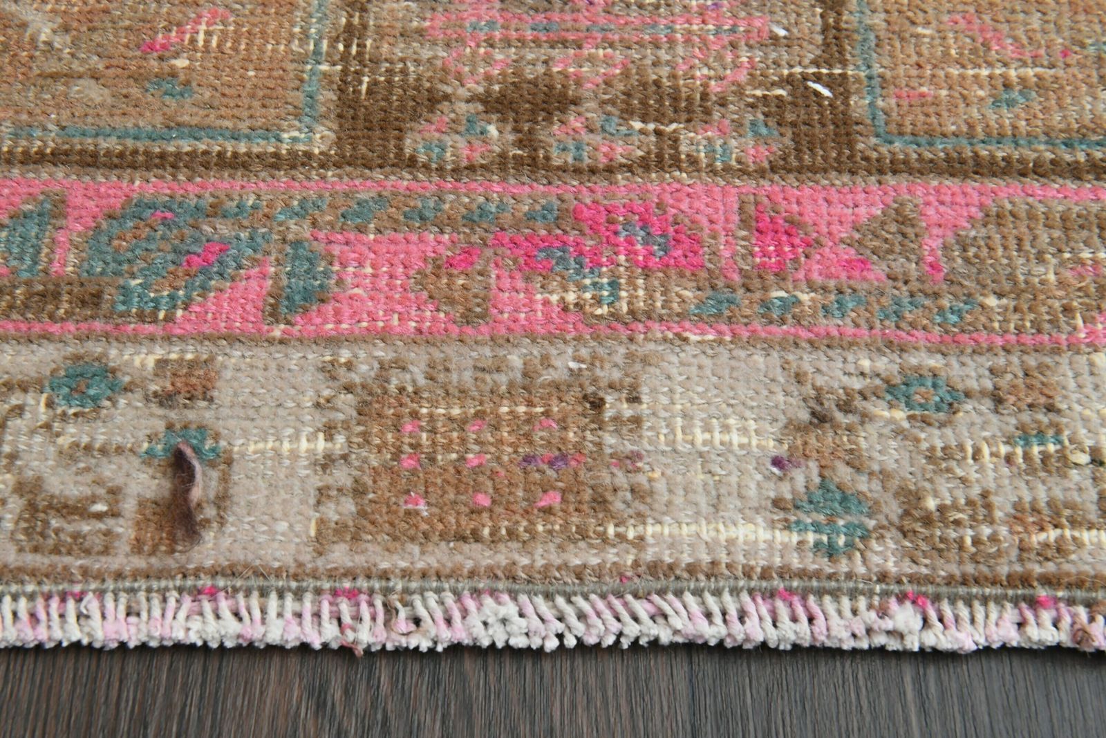 photo furniture Ft Turkish Vintage Rug, Oushak Runner Rug, Bedroom Rug, Kitchen Rug, Hallway Rug, Vintage Rug, Room Decor, Entryway Rug