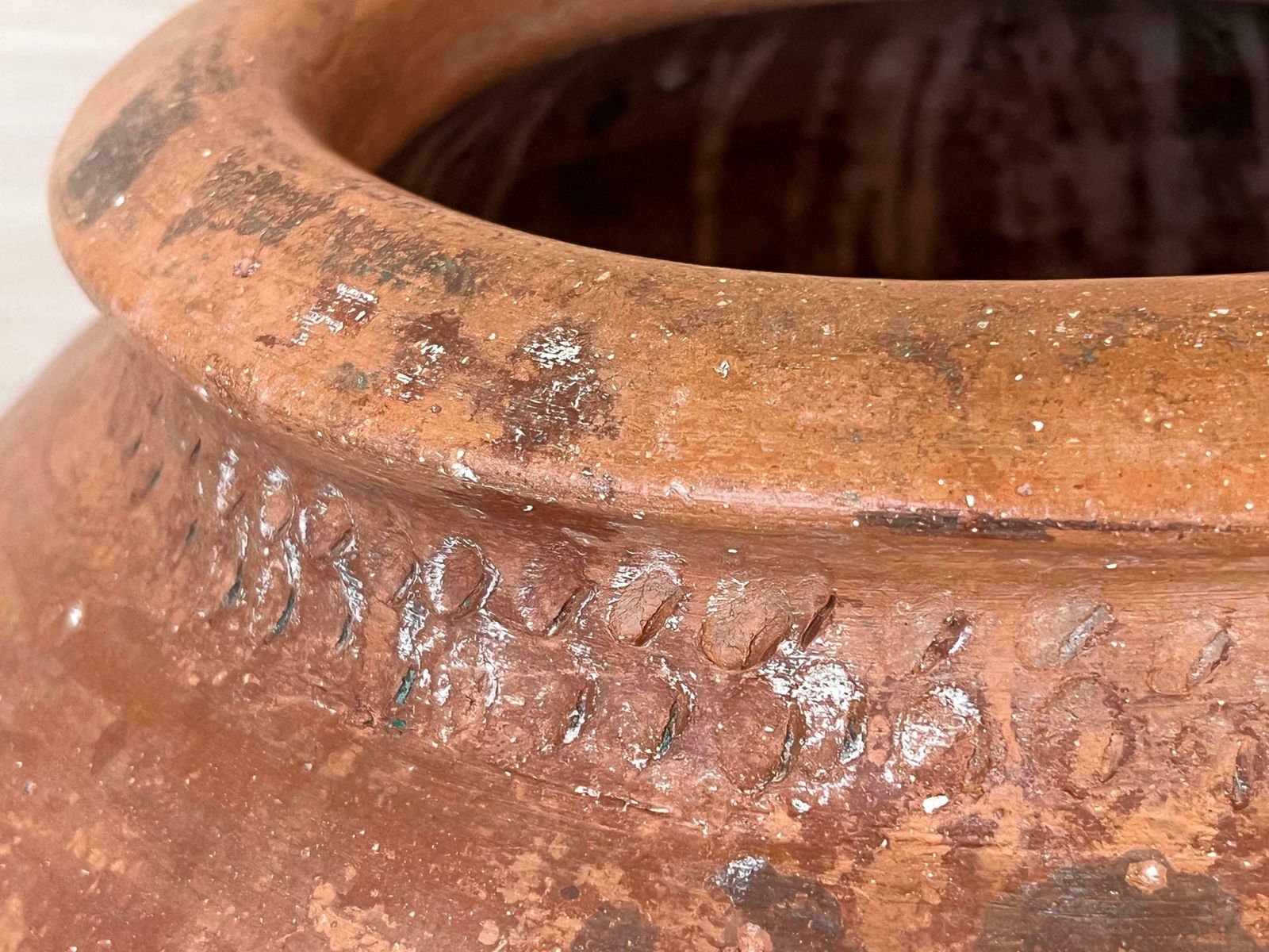 photo furniture 16th Century Spanish Terracotta Vase