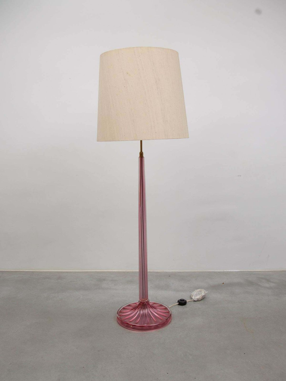 Barovier E Tosso Pink Art Glass Floor Lamp, Murano Blown Glass, 1950s, Italy photo Lighting
