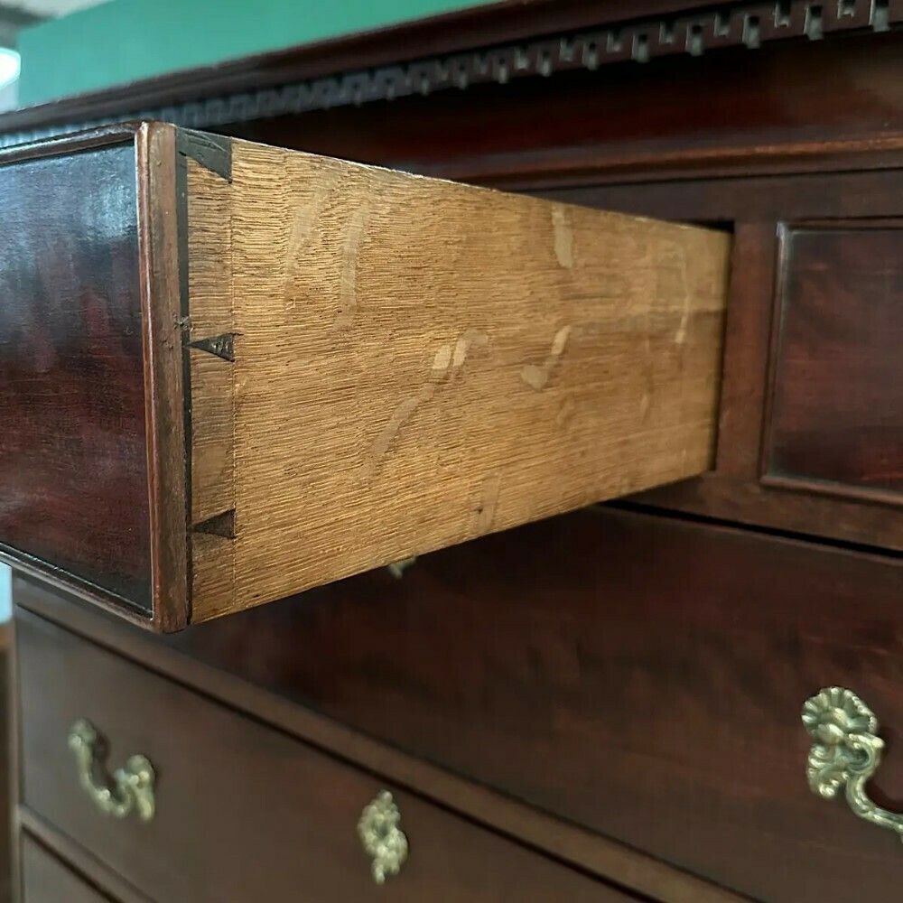 Superb Quality Large Georgian Mahogany Antique Chest photo vinterior