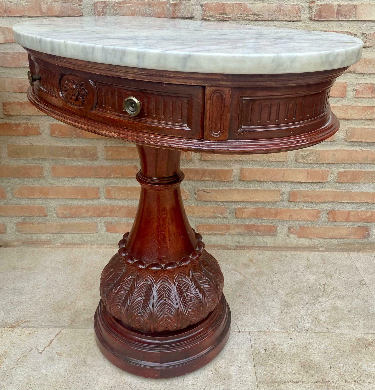 photo buy Tables de chevet demi-lune en bois sculpté, plateau en marbre, 1940, lot de 2