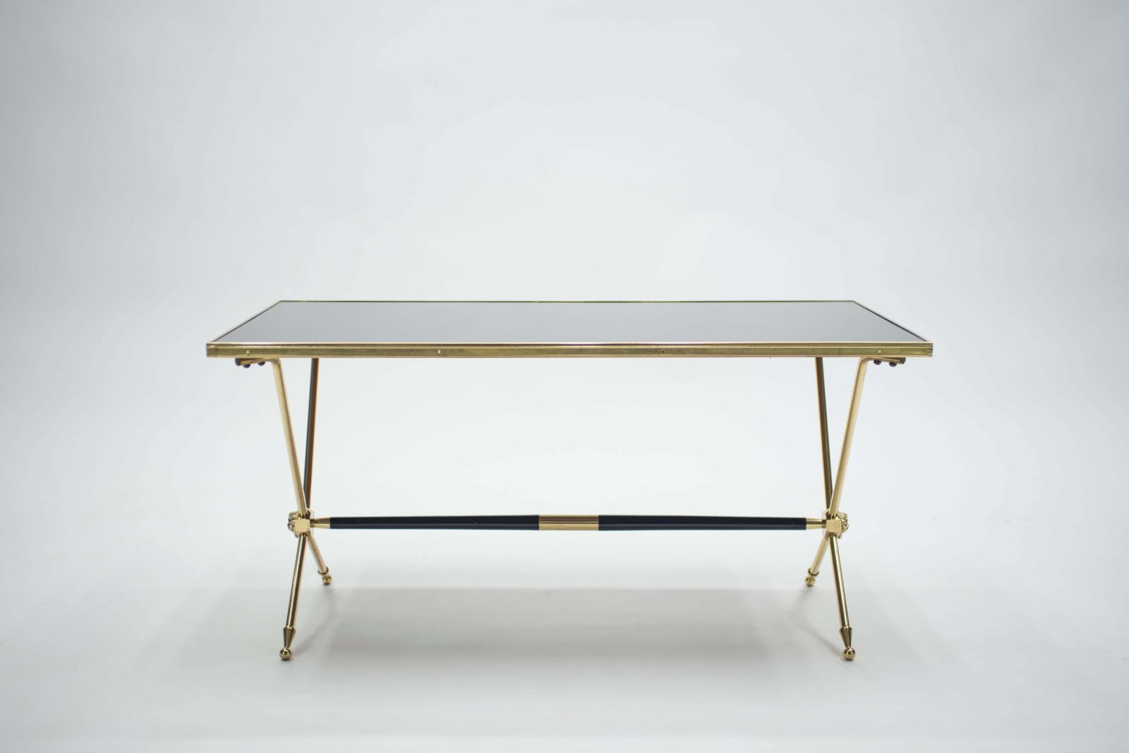 Table basse néoclassique française Raphael en laiton et opaline, années 1960 photo for sale