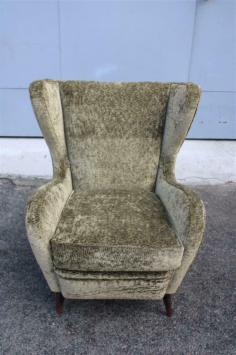 Mid Century Italian Armchair In Green Velvet With Wooden Feet Gio Pont Style photo vinterior