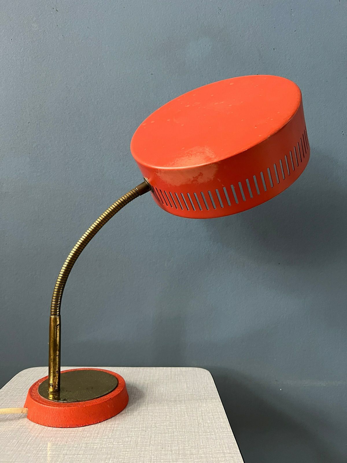 Rode Mid Century Space Age Ufo Tafellamp photo vinterior