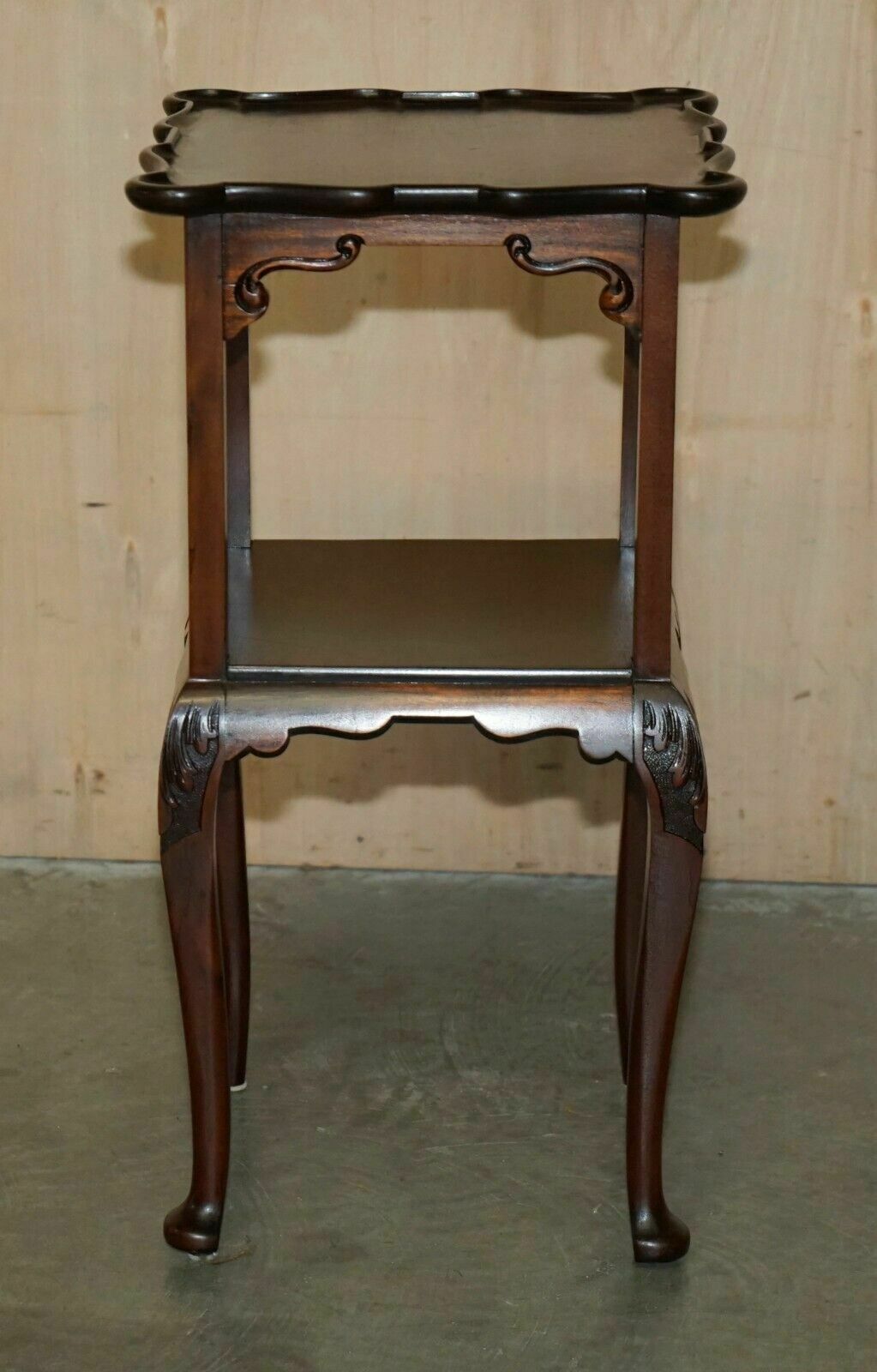 photo vinterior Pair Of Stunning Thomas Chippendale Style Two Tiered Mahogany Side End Tables