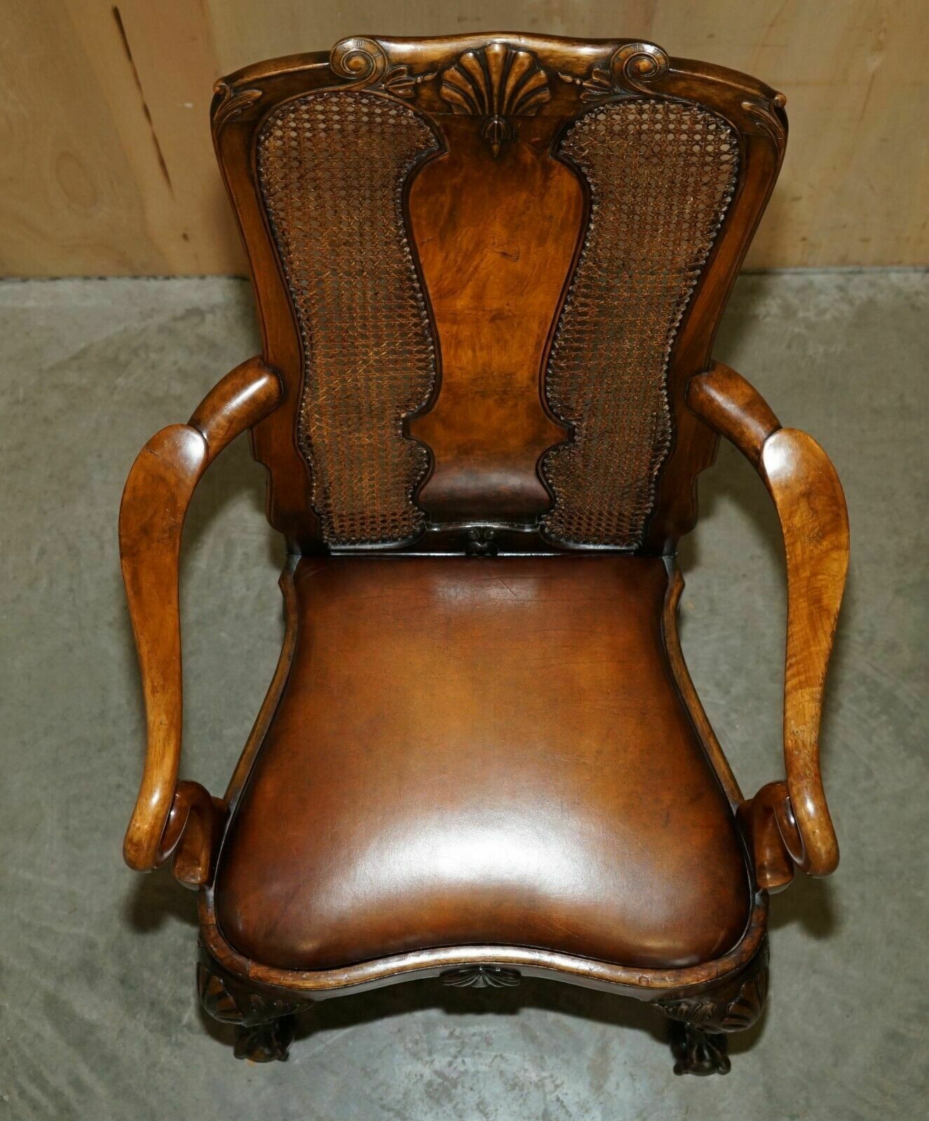 Antique Thomas Chippendale Claw & Ball Carved Bergere Brown Leather Armchair photo vinterior