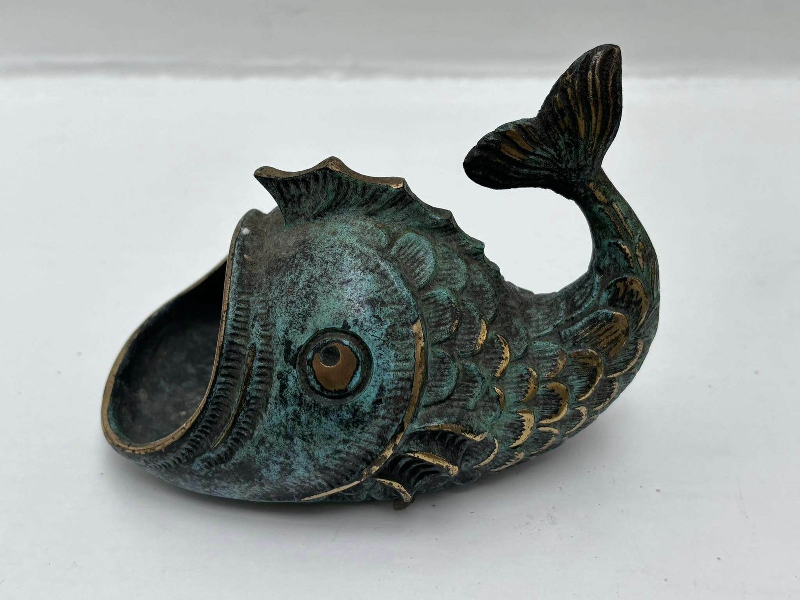 Walter Bosse Toegeschreven Mid Century Vis / Walvis Sculptuur Messing Asbak, Oostenrijk, Jaren 1950 Dierfiguur Ringschaaltje Bureaudecoratie Cadeau Voor Hem photo 417.0