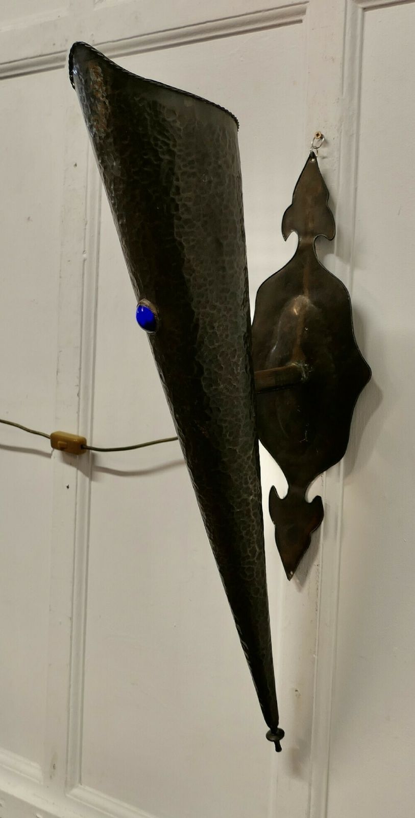 A Very Attractive Arts And Crafts Gothic Copper Wall Light photo vinterior