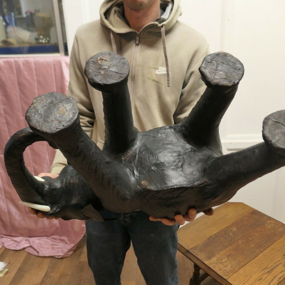 photo vinterior Arts And Crafts Leather Model Of A Bull Elephant