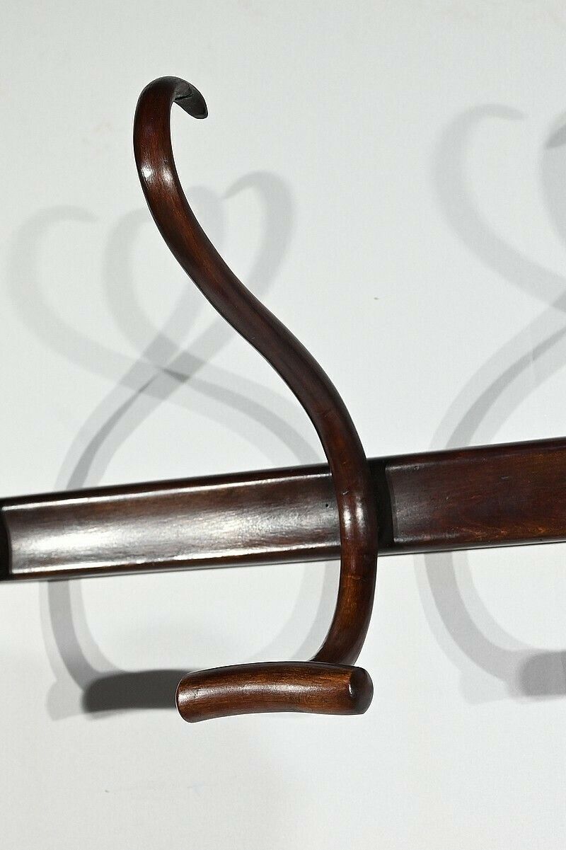 Cloakroom Coat Rack, J&J Kohn – Early 20th Century photo vinterior