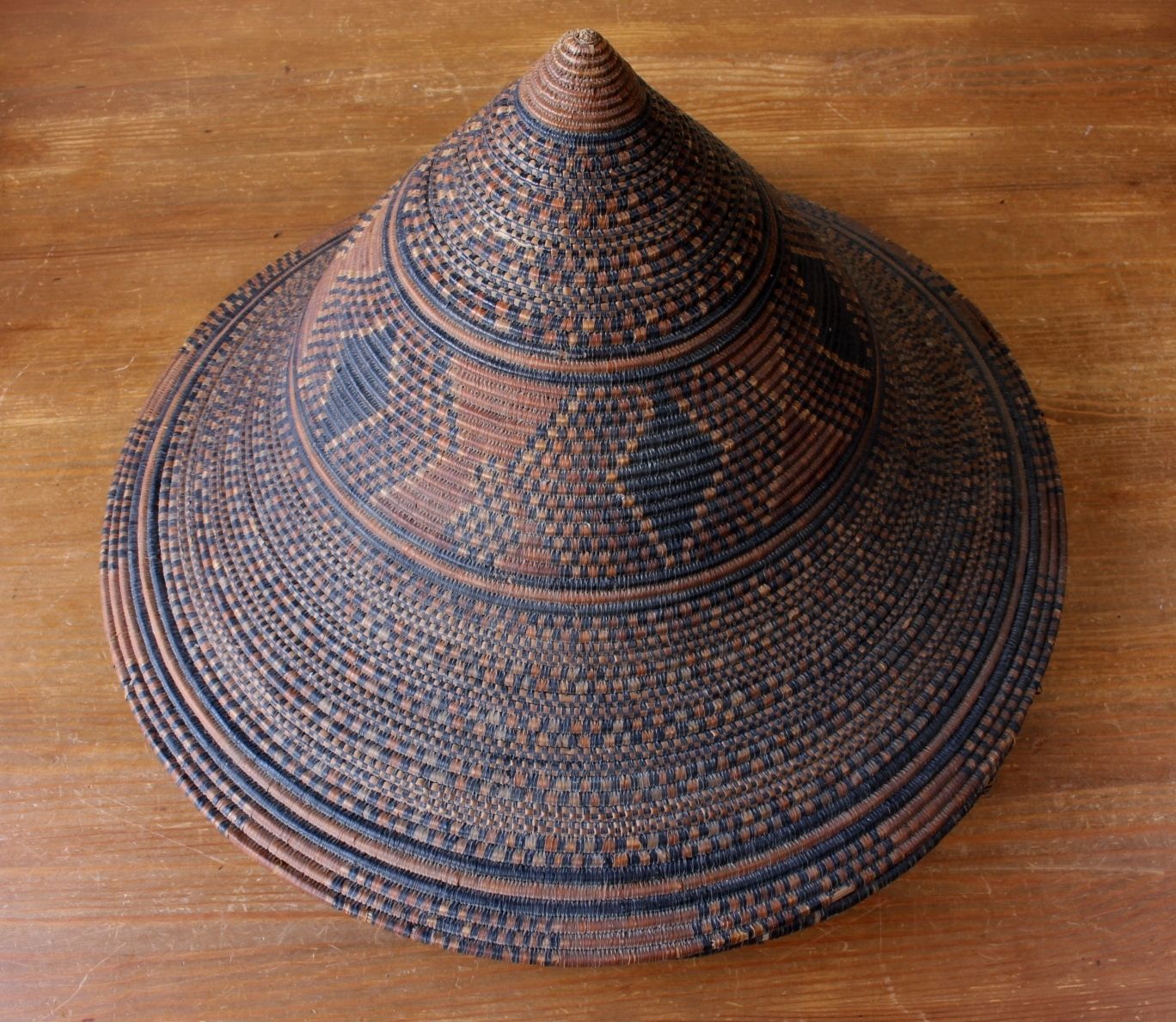 African Native Tribal Hand Woven Tray & Cover. Large Coiled Basket. photo vintage