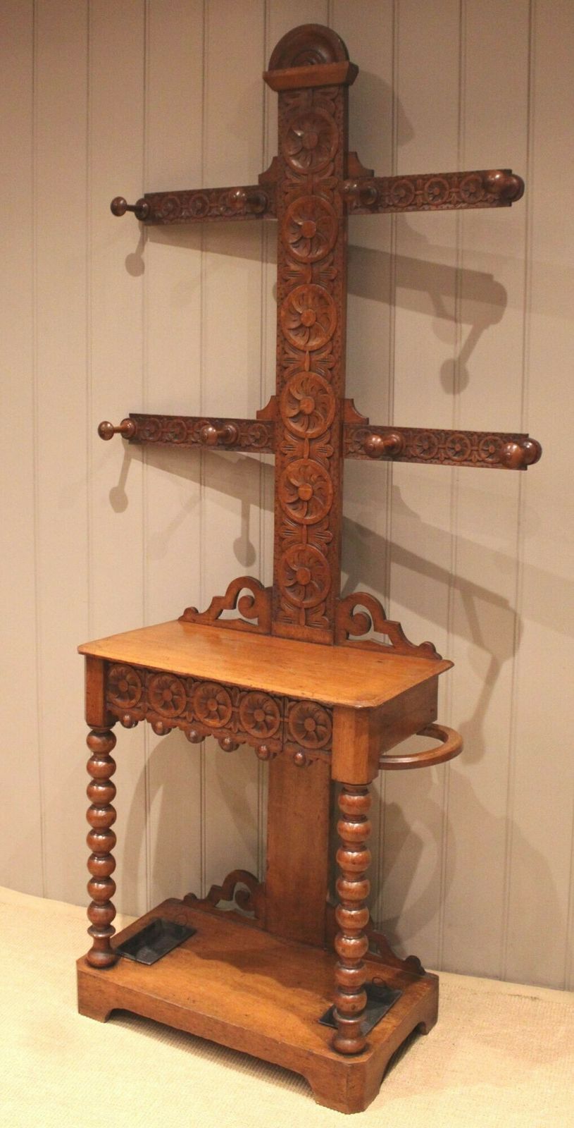 photo furniture Victorian Carved Oak Hall Stand