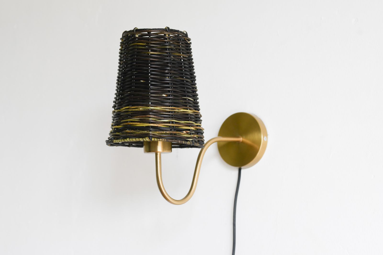 Natural Black Nito Wicker Wall Sconce Lamp photo buy