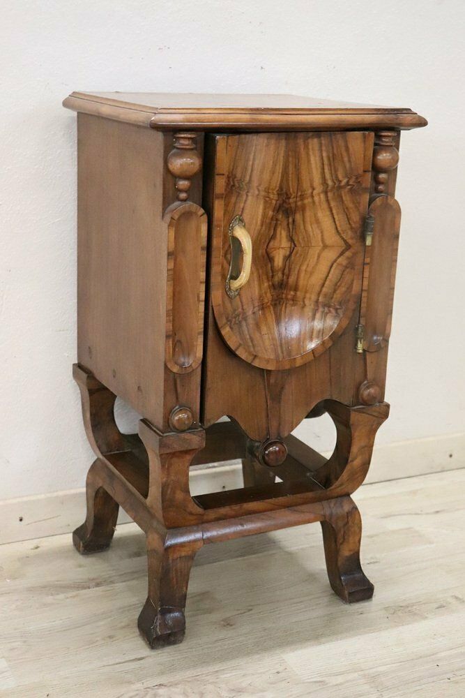 Art Deco Nightstand, 1920s photo vinterior