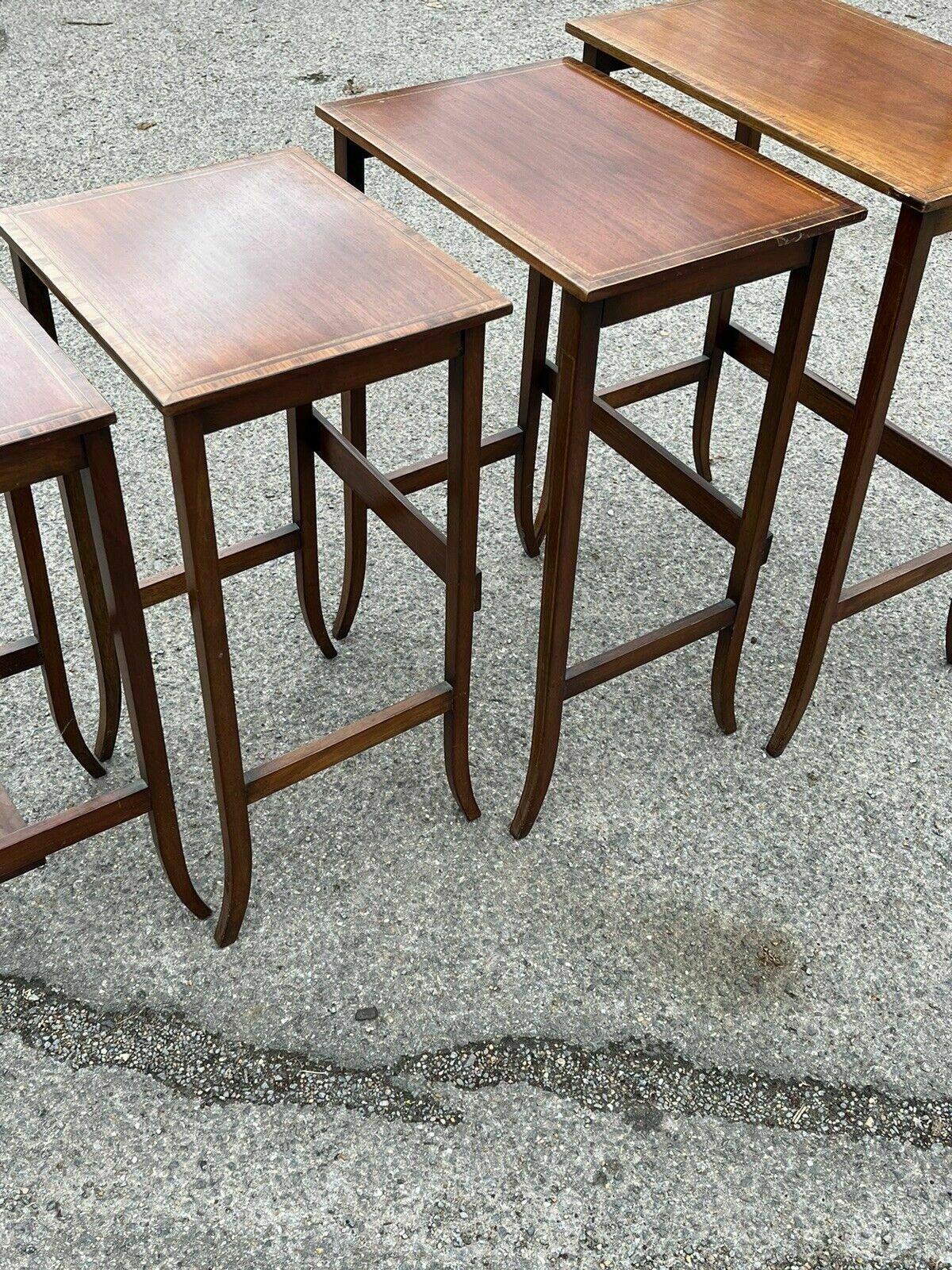 659.0 Victorian Mahogany Quartetto Nest Of Tables, Perfect Coffee / Lamp Tables photo