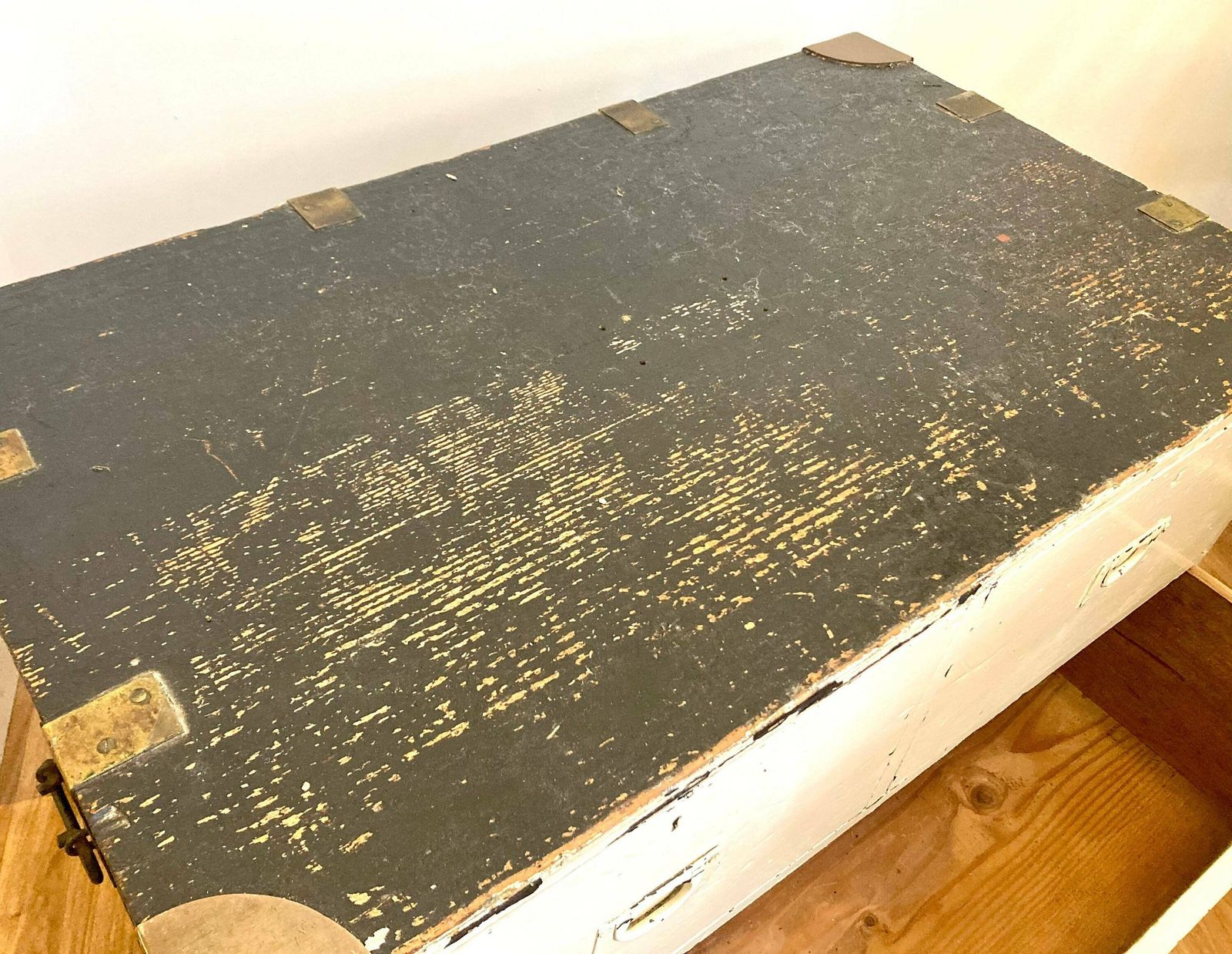 Victorian Campaign Large Wooden Chest Trunk Storage Industrial Metal Coffee Table Box Antique Kitchen Retro Vintage Cabinet Military photo 415.0