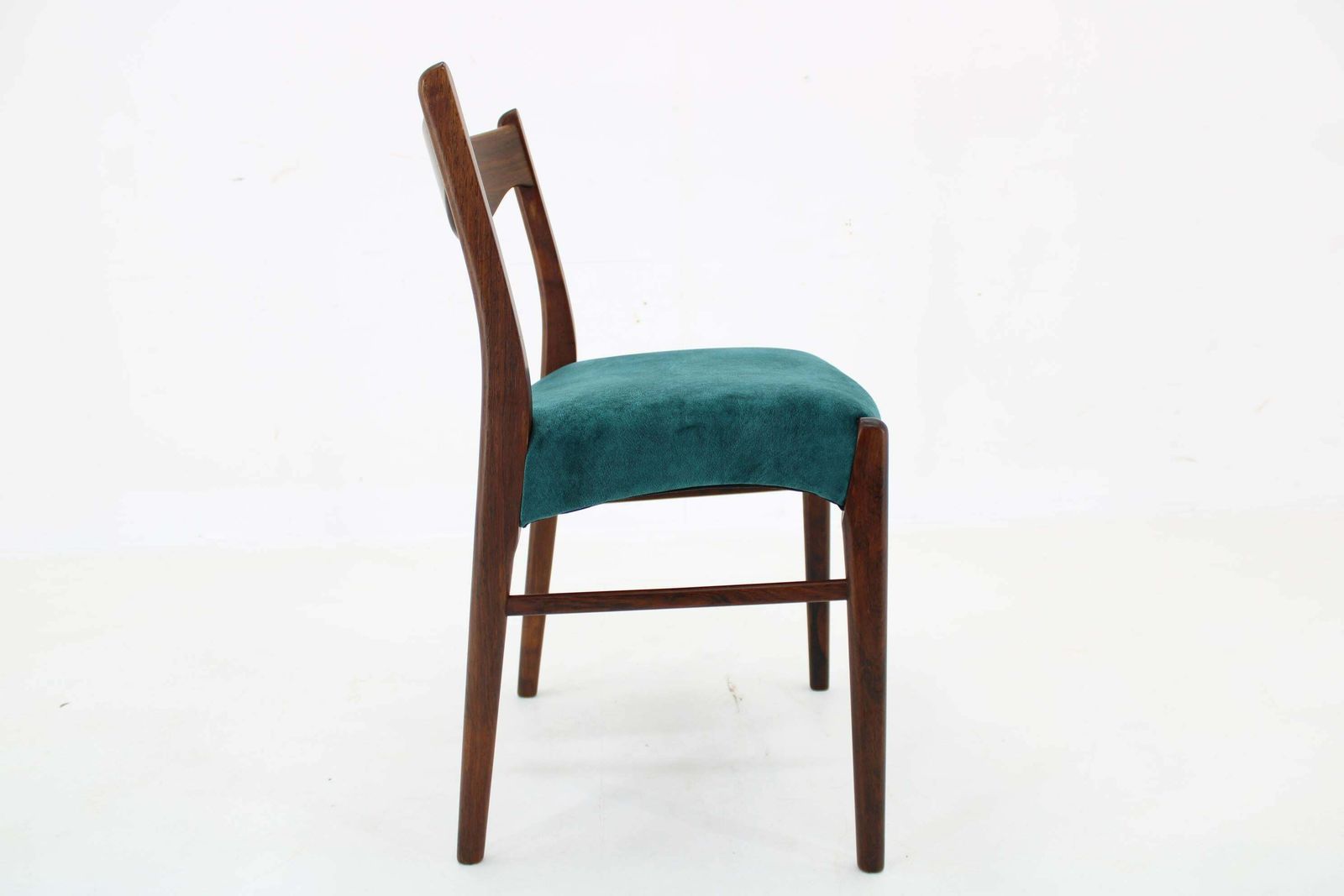 1960s Wahl Iversen Set Of Four Dining Chairs For Glyngøre Stolefabrik Denmark photo vinterior