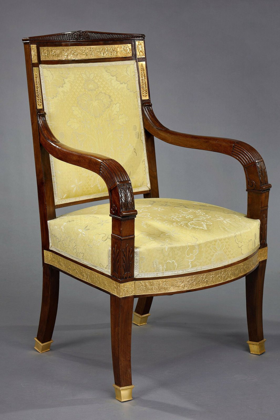 photo furniture Mahogany Living Room Set With Four Armchairs, Two Bergères And A Sofa