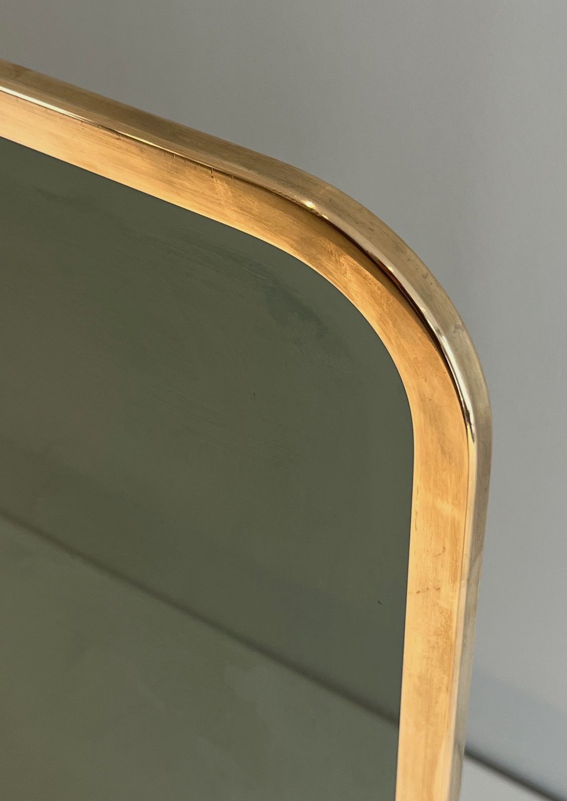 photo buy Glass Few Fringes Surrounded By A Lison Frame