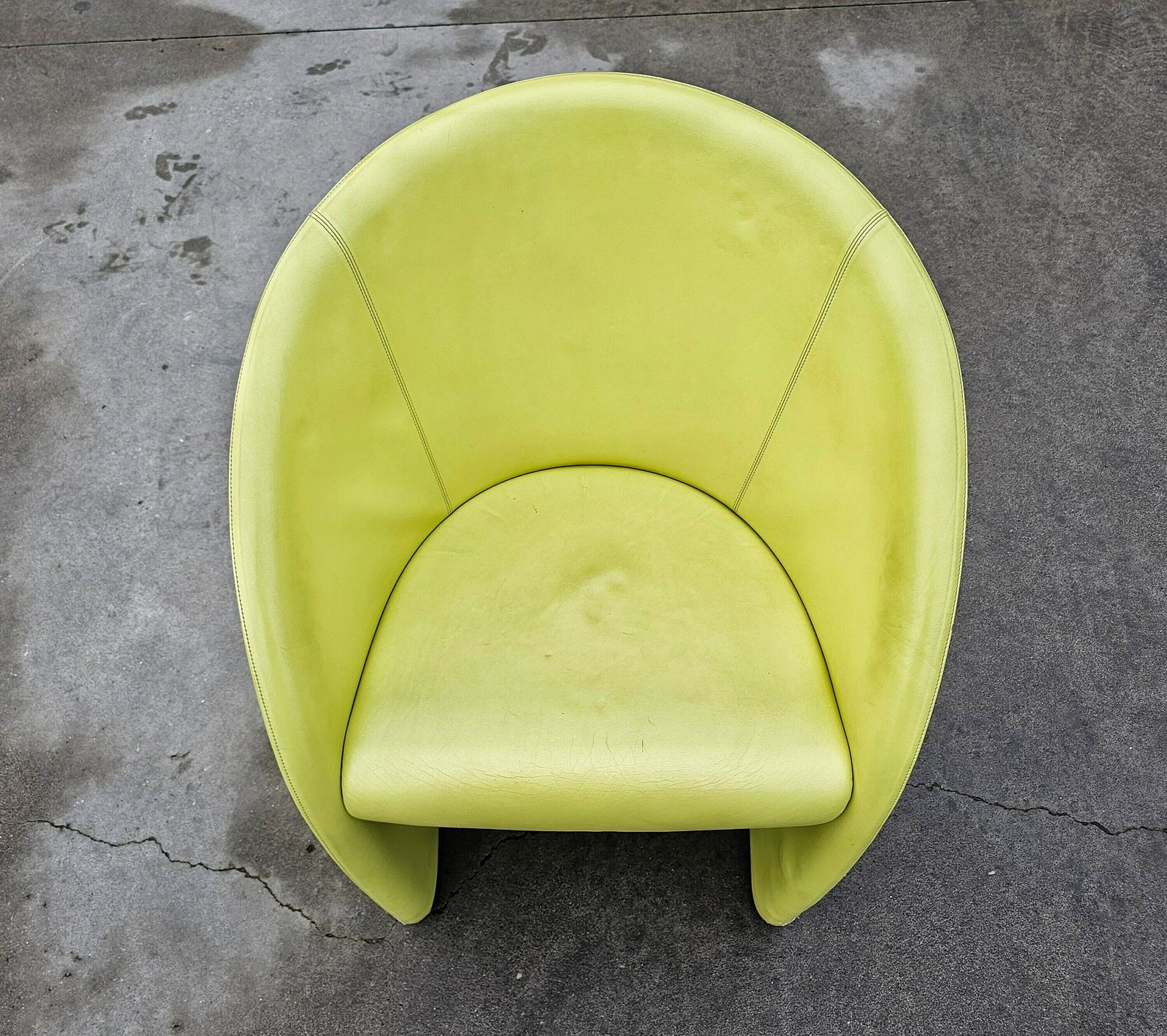 1 Of 5 Club Chairs Model Intervista By Poltrona Frau In Chartreuse Leather Designed By Massimo And Lella Vignelli // Made In Italy In 1989 photo for sale