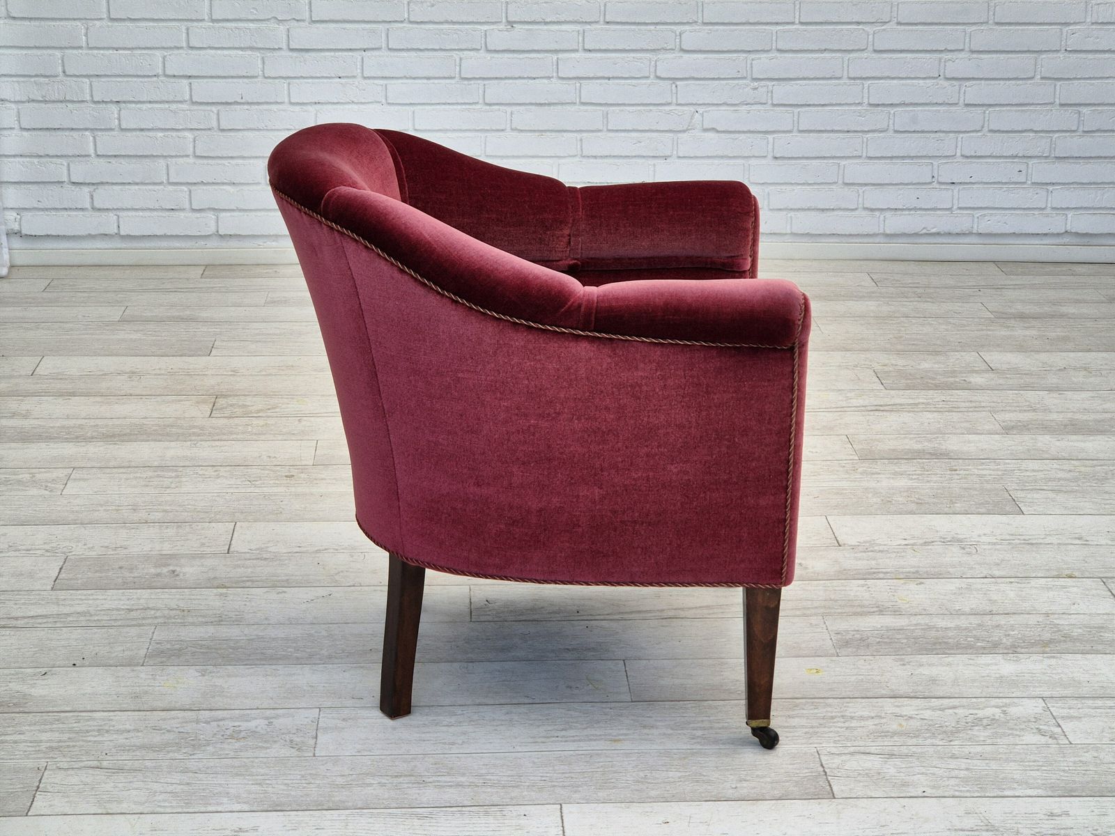Meubels Ca. Jaren 1950, Deense Loungestoelen, Staat Zoals Gevonden, Meubelvelours, Essenhout Poten. photo