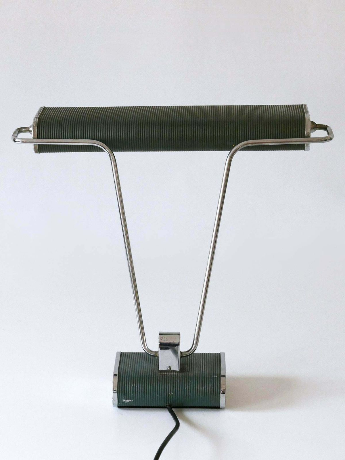 photo vintage Art Deco Table Lamp Or Desk Light 'No 71' By André Mounique For Jumo 1930s