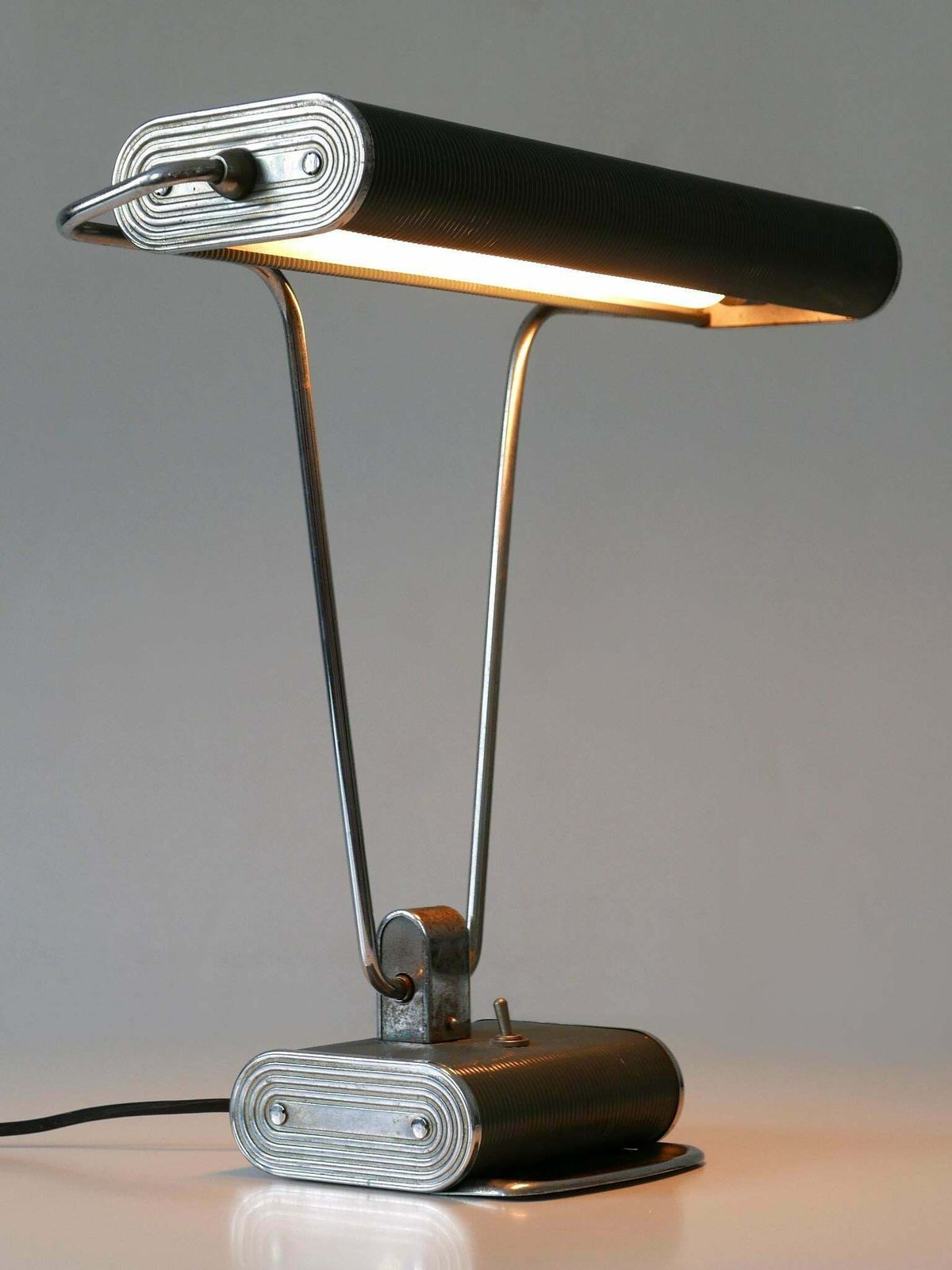 photo vinterior Art Deco Table Lamp Or Desk Light 'No 71' By André Mounique For Jumo 1930s