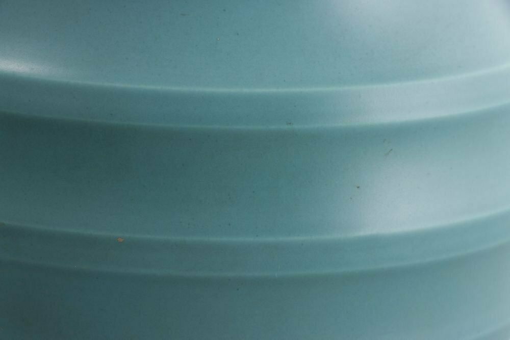 Art Deco Keith Murray For Wedgwood Matt Blue Glazed Small Bomb Vase C.1930 photo 680.0