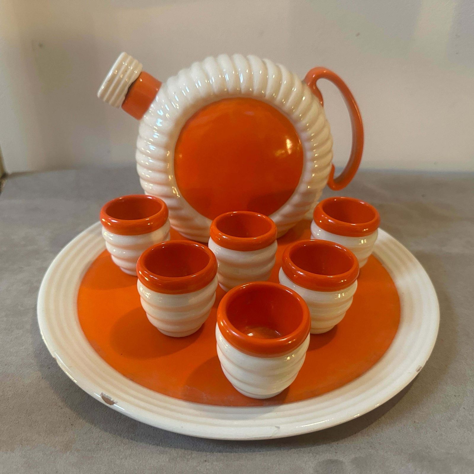 photo vinterior 1930s Art Deco Orange And White Ceramic Rosolio Set By Rometti Umbertide