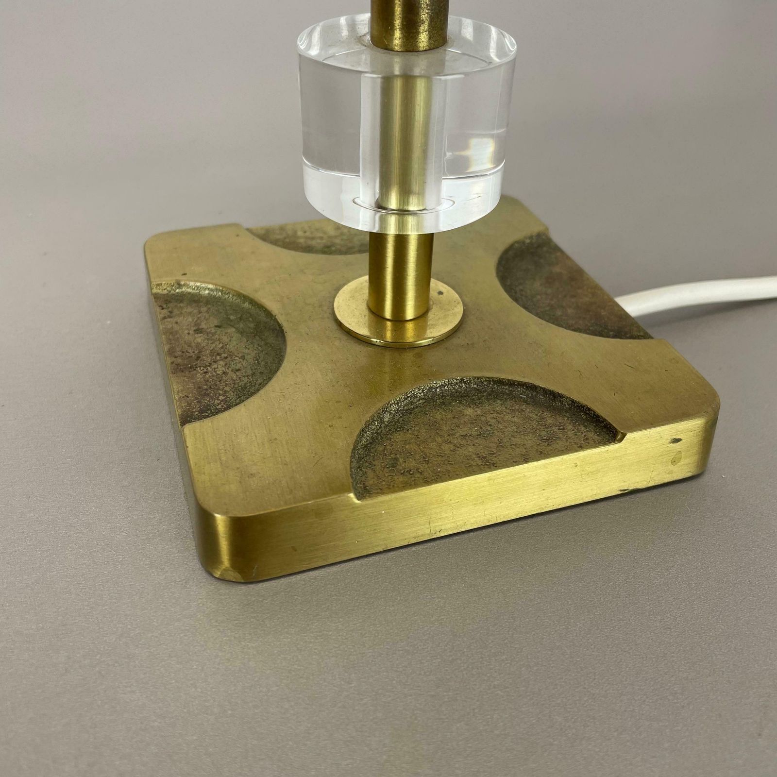Postmodern Brass And Acryl Glass Cubic Stilnovo Style Table Light, Italy 1970s photo 1046.0