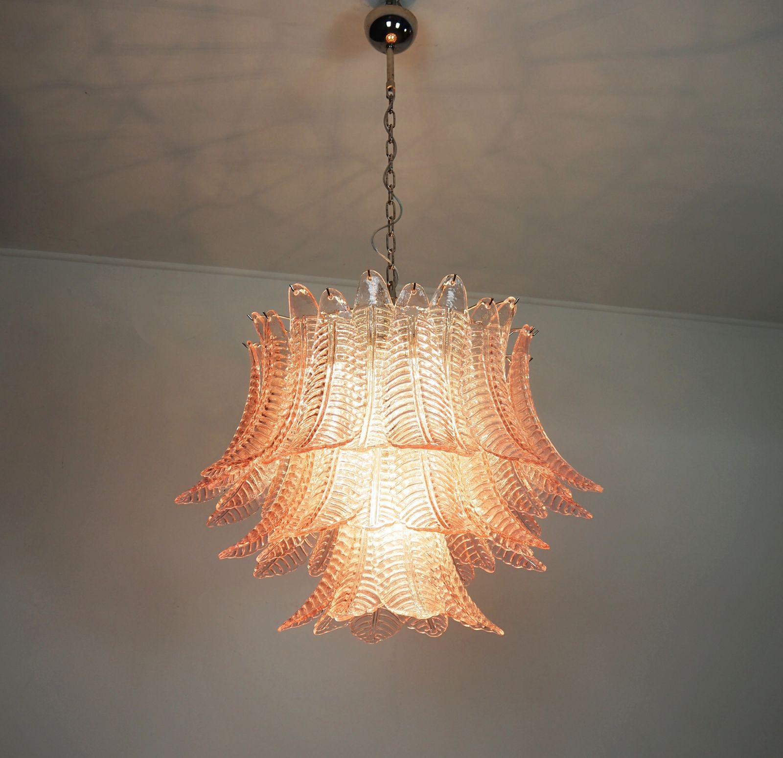 photo vinterior Italian Murano Three Tier Pink Felci Glass Chandelier