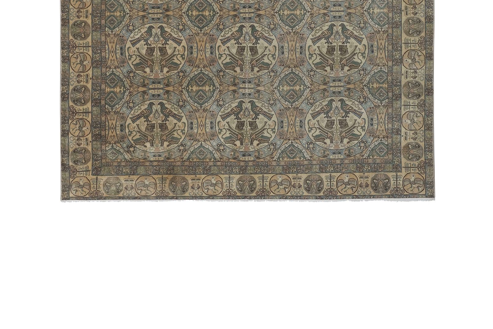 Turkish Animal Pictorial Hereke Rug 194 X 276 Cm photo Textiles