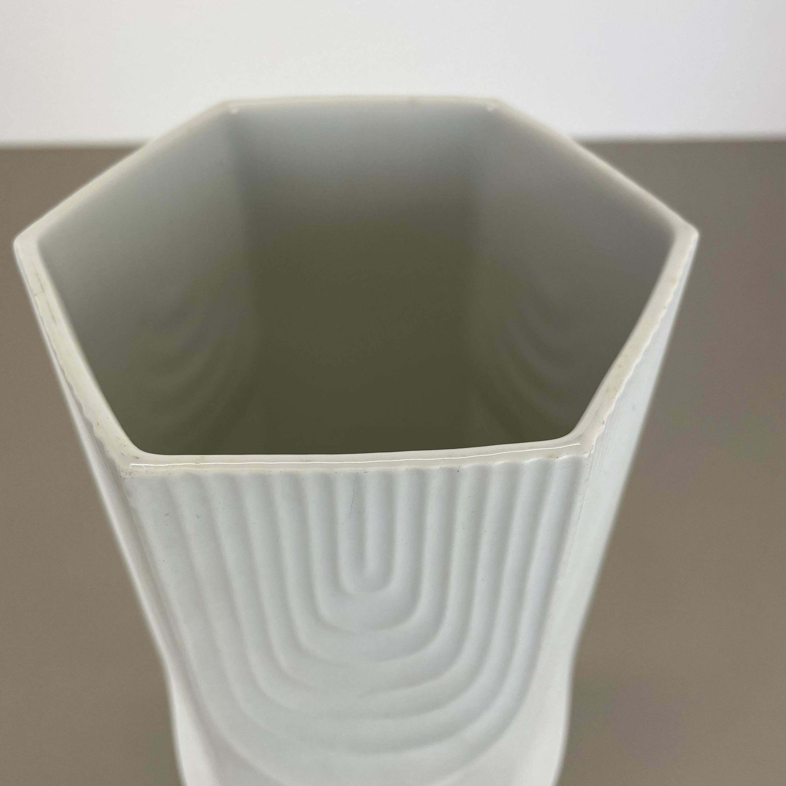 photo for sale Large 30cm Op Art Biscuit Porcelain German Vase Made By Ak Kaiser, Germany 1970s